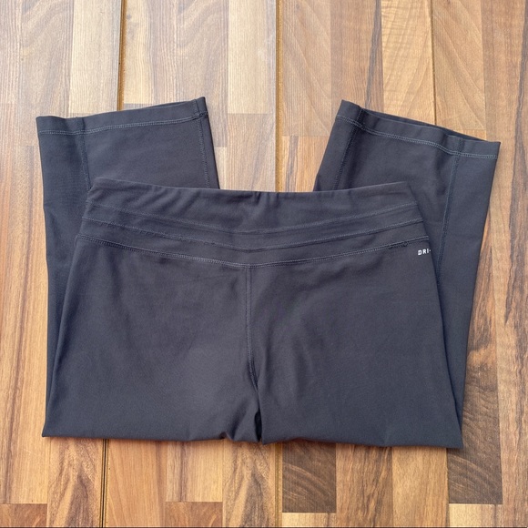 Nike dri-fit cropped gray leggings capri - Picture 6 of 6